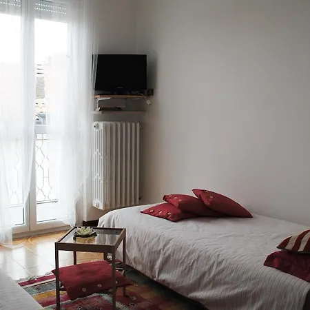 Elly Casa Vacanze Ferienhaus Sesto Calende