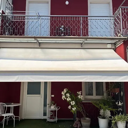 Elly Casa Vacanze Ferienhaus Sesto Calende